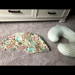 Boppy pillow with extra cover